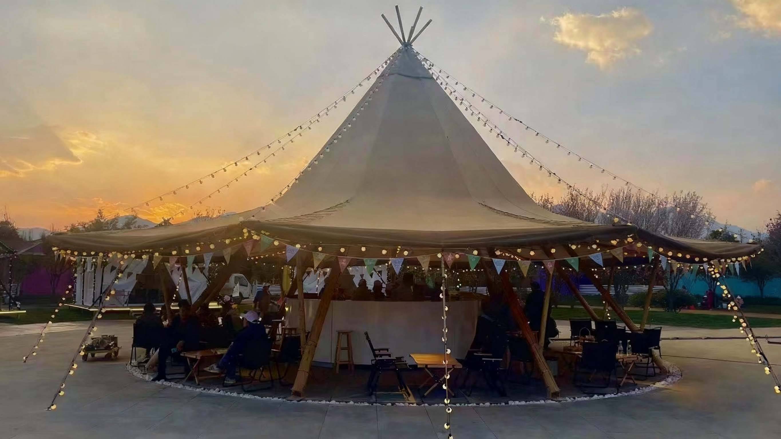 奢度假亲子等30余款专业设计团队打造特色露营空间MG不朽情缘正版营地帐篷定制优选佛山好来居涵盖轻(图2)